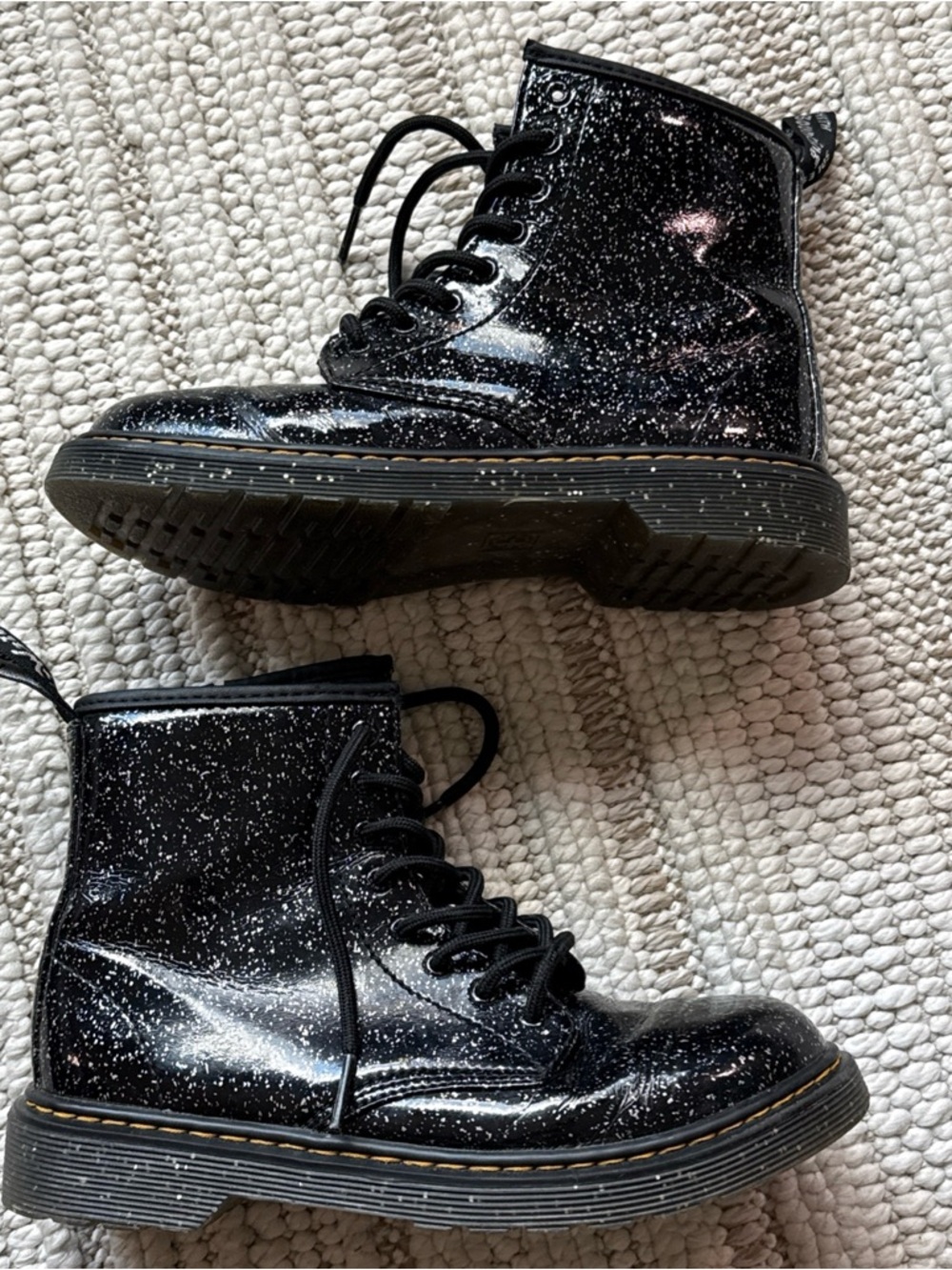 Girl’s Doc Martens Youth Glitter Lace Up Boots 1460 J Black–Cosmic Glitter US 4 - Picture 6 of 10